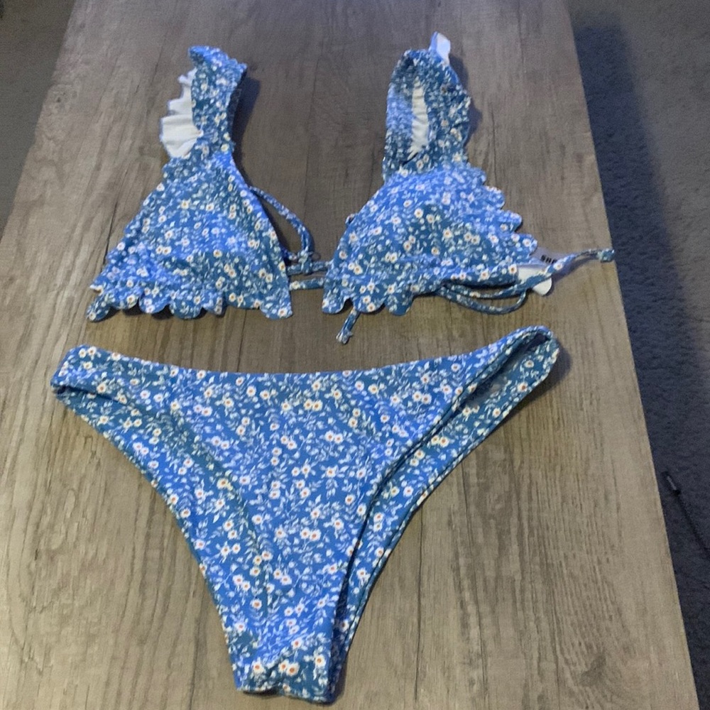 Bathing suit